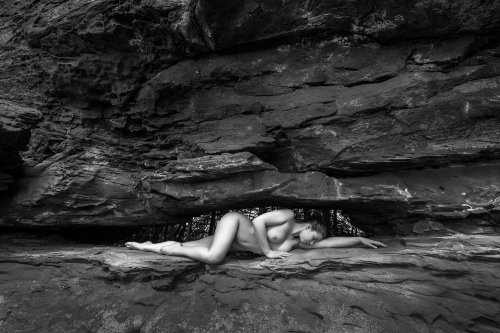 Drachenfels . Elle Beth