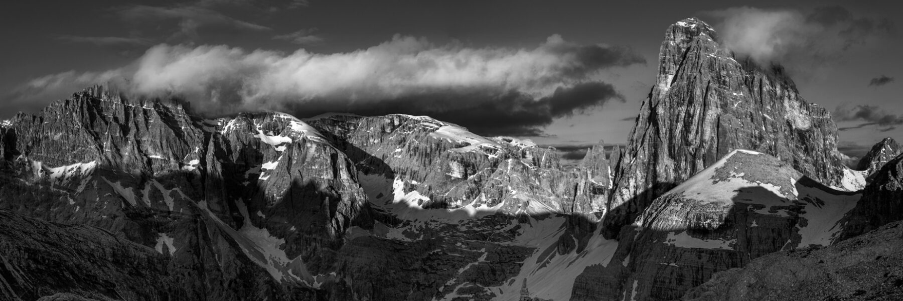 Rocks – Dolomiten Nude Session