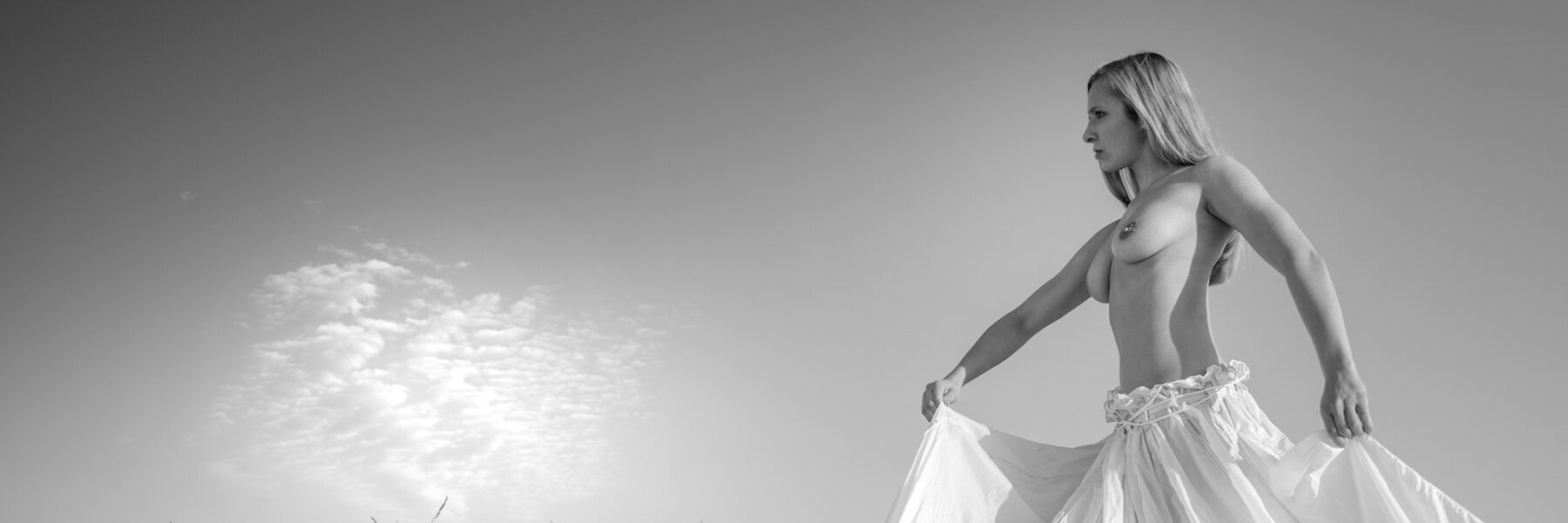 How to make a parachute fly without any wind…