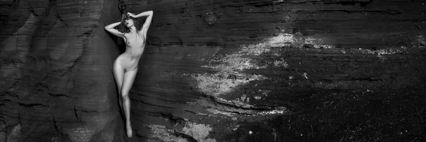 Lulu Lockhart and the red rocks of Palatinate Forest
